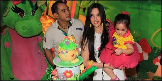 Rebutan Beri Nama Calon Bayi, Ardie Bakrie Ingin Punya 13 Anak