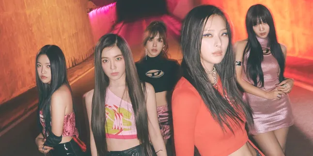 Red Velvet Tunjukkan Pesona Funky di Teaser Comeback Terbaru 'The ReVe Festival 2022 - Birthday' Red Velvet Tunjukkan Pesona Funky di Teaser Comeback Terbaru 'The ReVe Festival 2022 - Birthday'