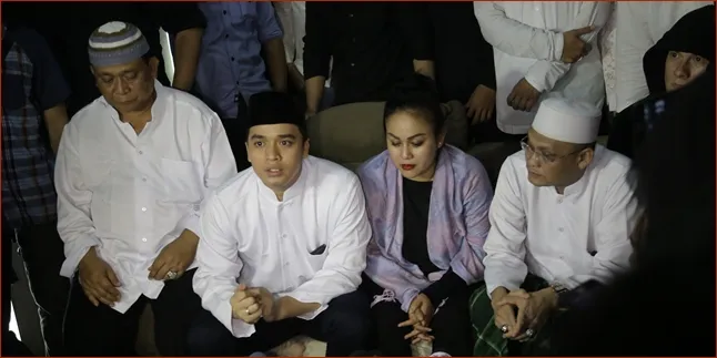 Regenerasi, Mak Vera Gandeng Adik-Adik Olga Syahputra