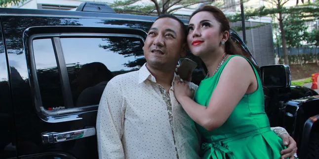 Regina Harap Masalah Krisna & Istri Tak Dibawa ke Ranah Hukum Regina Harap Masalah Krisna & Istri Tak Dibawa ke Ranah Hukum