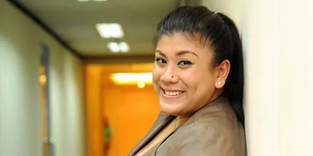 Regina Idol Minta Data di Gadget Dikembalikan