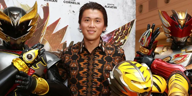 Reino Barack Targetkan 1 Juta Penonton Untuk 'SATRIA HEROES'!
