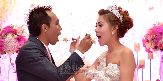 Rekam Jejak Pernikahan Romantis Bella Shofie, Berlinang Air Mata Rekam Jejak Pernikahan Romantis Bella Shofie, Berlinang Air Mata