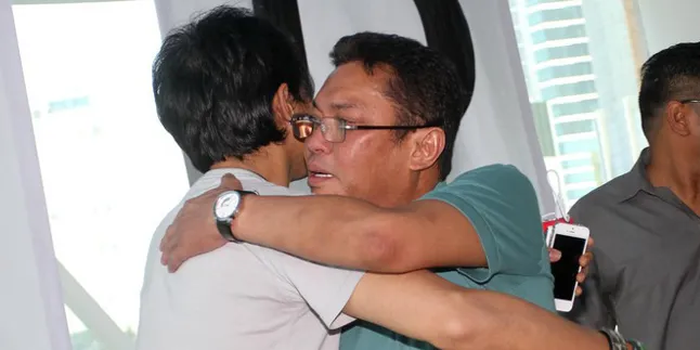 Rekaman Video Seluler Tunjukkan Perusak Rumah Adiguna Sutowo