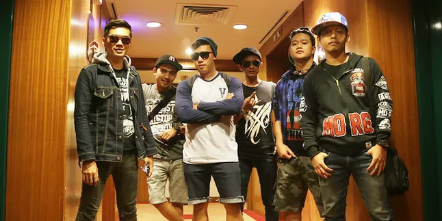 Repvblik Bikin Hangat Studio Radio Era FM Malaysia