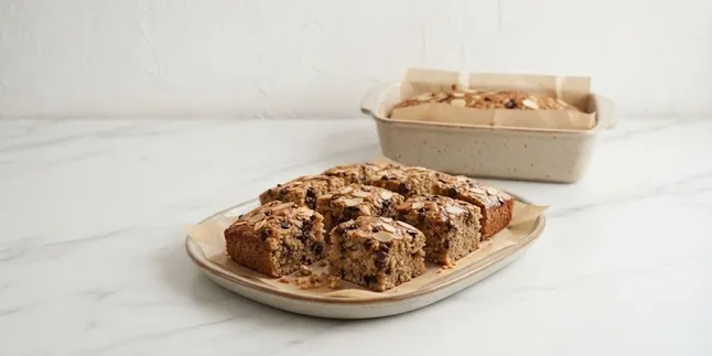 Banana Oat Cake Recipe Without Flour, Perfect for Those Who Love Practical Snacks