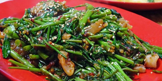 Practical and Delicious Stir-Fried Water Spinach Recipe for Sahur Menu, Try It Now