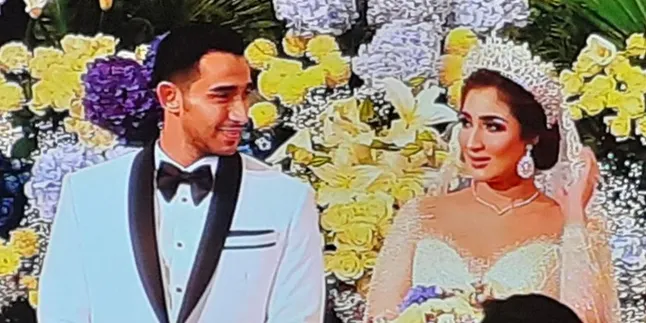 Resepsi Pernikahan Impian, Tania Nadira Sukses Berubah Jadi Princess Glamour!