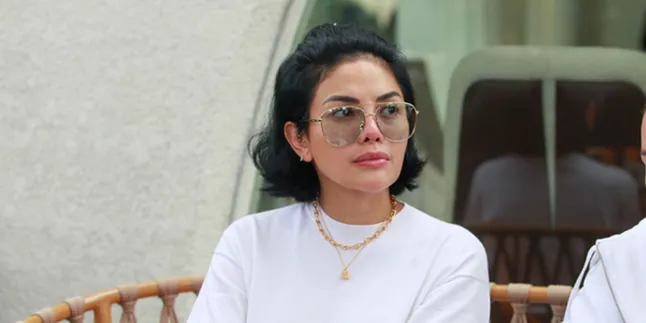 Resmi Bebas, Nikita Mirzani Ungkap Pengalaman Menarik Selama Dipenjara Resmi Bebas, Nikita Mirzani Ungkap Pengalaman Menarik Selama Dipenjara