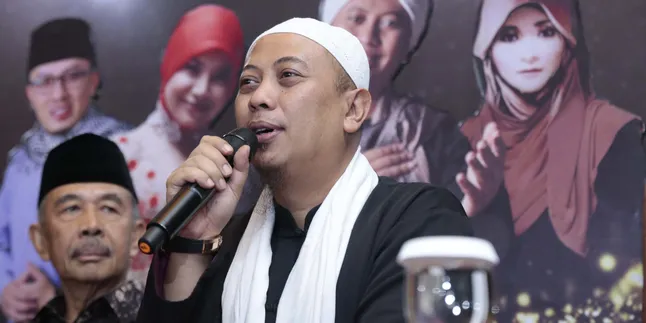 Resmi Bercerai dengan Dian, Opick Wajib Nafkahi Kelima Anaknya Rp 30 Juta Perbulan Resmi Bercerai dengan Dian, Opick Wajib Nafkahi Kelima Anaknya Rp 30 Juta Perbulan