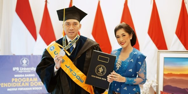 Officially Becoming a Doctor, Ibas Yudhoyono Graduates with Cum Laude Predicate and GPA 4.0