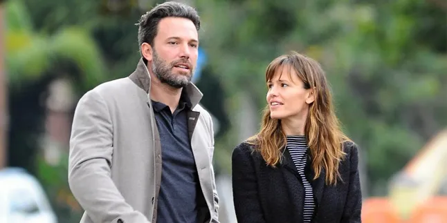 Resmi Cerai, Apa Yang Dilakukan Ben Affleck & Jennifer Garner? Resmi Cerai, Apa Yang Dilakukan Ben Affleck & Jennifer Garner?