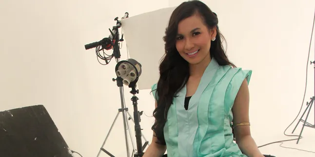 Resmi, Isya Jeeperson Rilis Single 'Gak Lagi-Lagi'