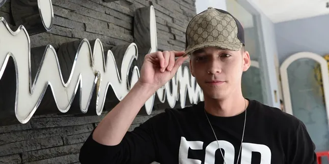 Resmi Jadian, Stefan Tegaskan Celine Bukan Orang Ketiga