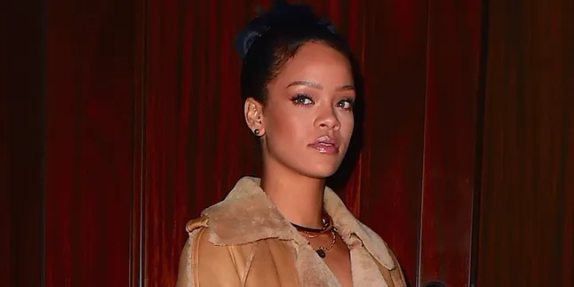 Resmi, Kanye West Tak Lagi Jadi Produser Album 'Anti' Rihanna