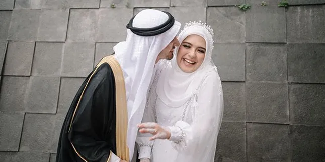 Resmi Menikah dengan Vebby Palwinta, Razi Bawazier: Aku Adalah Laki-laki Paling Beruntung Resmi Menikah dengan Vebby Palwinta, Razi Bawazier: Aku Adalah Laki-laki Paling Beruntung