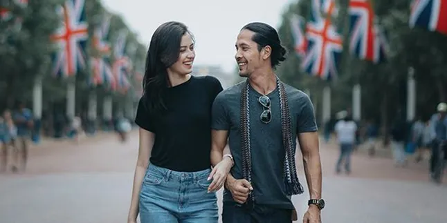 Resmi Menikah, Kimberly Ryder Sah Jadi Istri Edward Akbar Resmi Menikah, Kimberly Ryder Sah Jadi Istri Edward Akbar