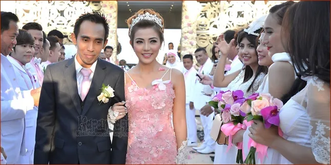 Resmi Menjadi Istri, Bella Shofie Pakai Hijab di Buku Nikah Resmi Menjadi Istri, Bella Shofie Pakai Hijab di Buku Nikah
