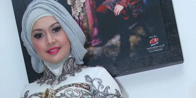 Resmi Nikah, Edies Lega, Ferry Deg-Degan