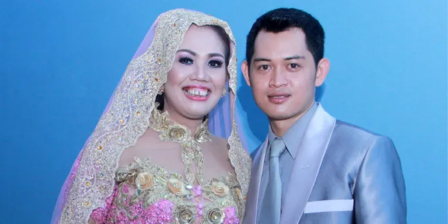 Resmi Nikah, Elly Sugigi Tetap Utamakan Teman Daripada Suami!