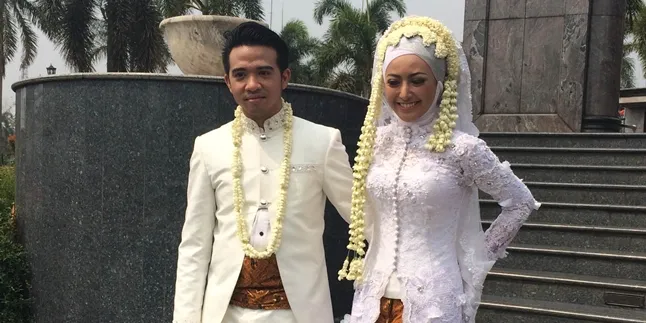 Resmi Nikah, Roby Geisha - Cinta Ratu Ingin Bulan Madu ke Mekkah Resmi Nikah, Roby Geisha - Cinta Ratu Ingin Bulan Madu ke Mekkah