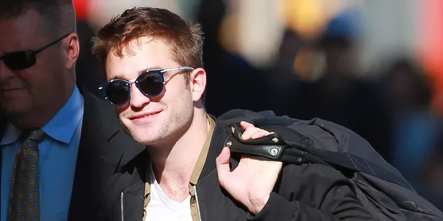 Resmi Pacaran, FKA Twigs Tinggal di Rumah Robert Pattinson? Resmi Pacaran, FKA Twigs Tinggal di Rumah Robert Pattinson?