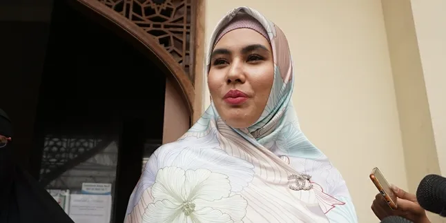 Respon Kartika Putri Dinyinyiri Netizen Karena Menikahi Duda Anak 3: Lucu Sih