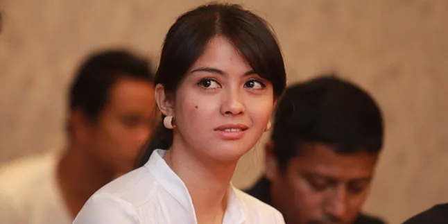 Revalina Ungkap Rahasia Tersembunyi Reza Rahadian