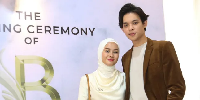 Rey Mbayang Berbagi Rahasia Kulit Sehat & Anti Stres