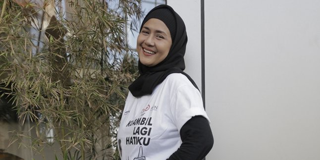 Ria Irawan Passes Away After Battling Cancer and Tumors