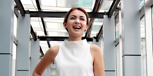 Rianti Cartwright Tak Malu Jual Gorengan Saat Ramadan