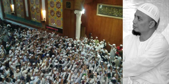 Ribuan Jamaah Sambut Jenazah Ustaz Arifin Ilham dengan Isak Tangis
