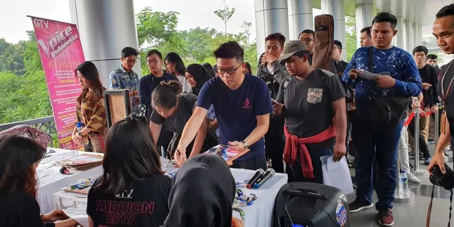 Ribuan Orang Ikuti Audisi The Voice Indonesia 2019 di Jakarta