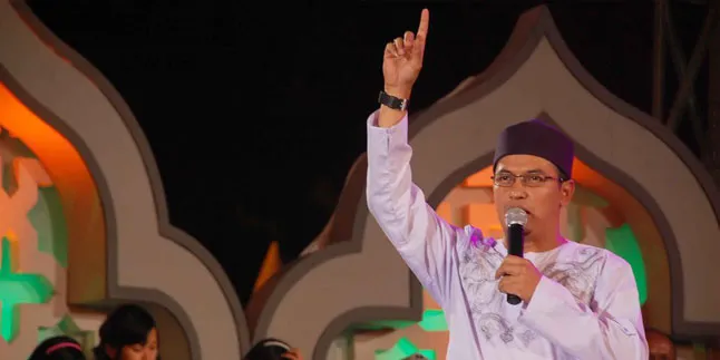 Ribuan Orang Iringi Jenazah Ustad Jeffry Al Buchori