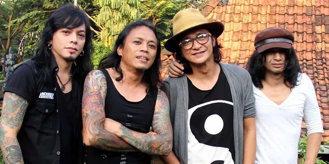 Rif Gelar Party Lagi Tour 2013
