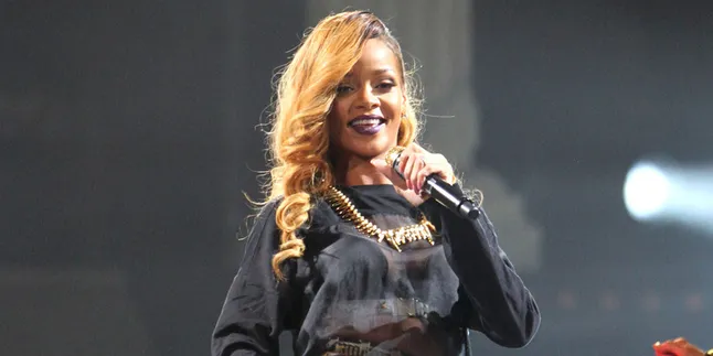 Rihanna Tunjuk Penyanyi Ini Untuk Garap Lagunya