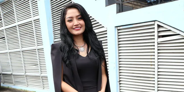 Rilis Album Baru, Siti Badriah 'Ketagihan' Rekor MURI