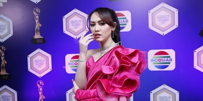 Rilis Album 'Bikin Happy', Happy Asmara Ceritakan Lika-Liku Perjalanan Cintanya