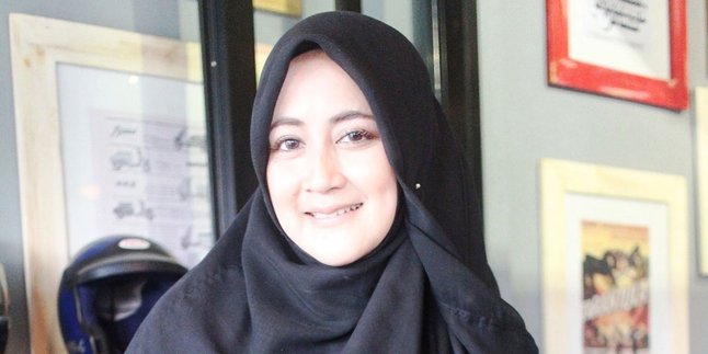 Rilis CD, Pipik Dian Irawati Ikuti Pesan Suami