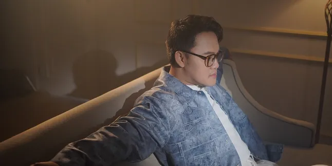 Rilis 'Mendua', Danang Berikan Sentuhan Dangdut yang Bikin Pangling di Telinga Rilis 'Mendua', Danang Berikan Sentuhan Dangdut yang Bikin Pangling di Telinga