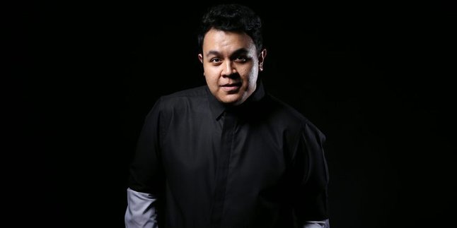 Rilis 'MONOKROM', Tulus Ungkap Arti Judul Album Terbarunya Ini