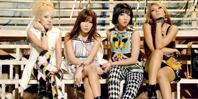 Rilis MV Baru, 2NE1 Ajak Nikmati Musim Panas