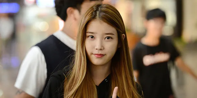 Rilis MV 'My Old Story', IU Beri Kesan Manis Namun Sedih