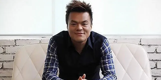 Rilis Poster Konser, Park Jin Young Dikelilingi Gadis Seksi Rilis Poster Konser, Park Jin Young Dikelilingi Gadis Seksi