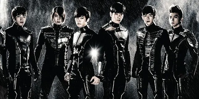 Rilis Poster Nichkhun, 2PM Gelar Konser Formasi Lengkap