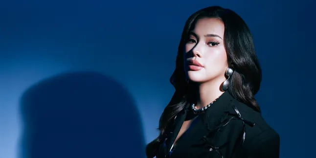 Releasing a New Single, Vionita Sihombing Tells the Story of a Toxic and Manipulative Love