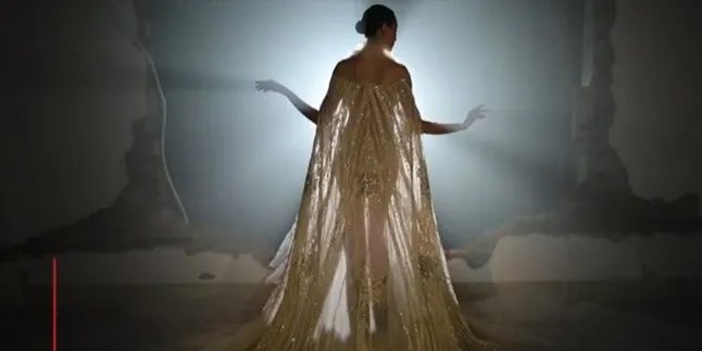 Rinaldy Yunardi dan Tex Saverio Tampilkan Karya yang Unik dalam Gala Show Nusantara Fashion Festival 2020 Rinaldy Yunardi dan Tex Saverio Tampilkan Karya yang Unik dalam Gala Show Nusantara Fashion Festival 2020