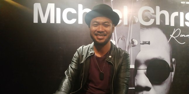 Rindu Anak, Mike Bagindas Mencoba Bersolo Karir