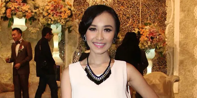 Rini Wulandari: Dua Anak Saja Cukup!