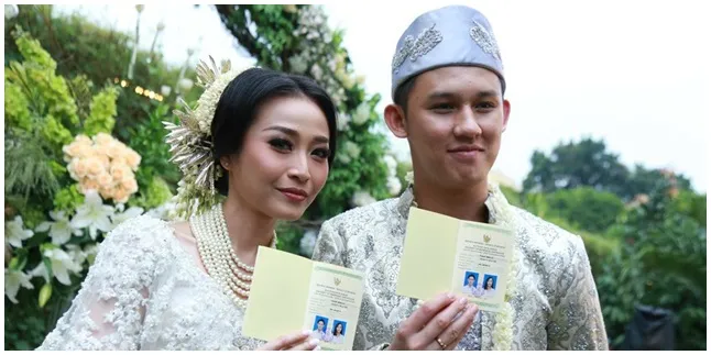 Rinni Wulandari Positif Hamil, Kado Ultah Terindah Jevin Julian Rinni Wulandari Positif Hamil, Kado Ultah Terindah Jevin Julian